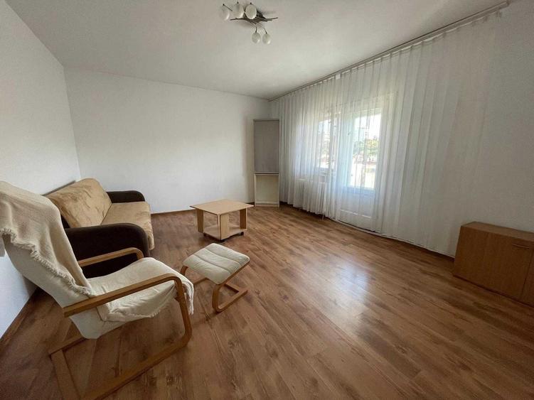 PERSOANA FIZICA inchiriez apartament cu 2 camere pe str. Plopilor, 56 - 8