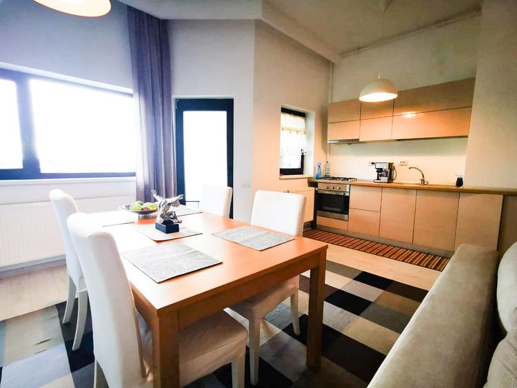 Apartament cu 2 camere semidecomandat în Ultracentral