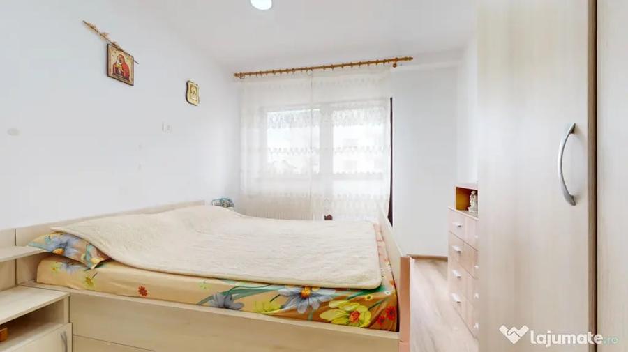 Apartament cu 2 camere decomandat în Central