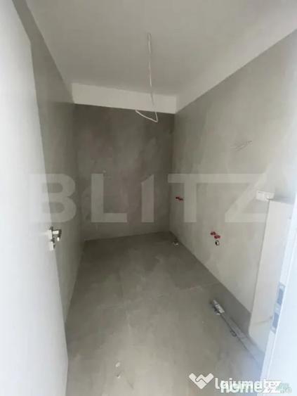 Apartament cu 3 camere decomandat în Independenței