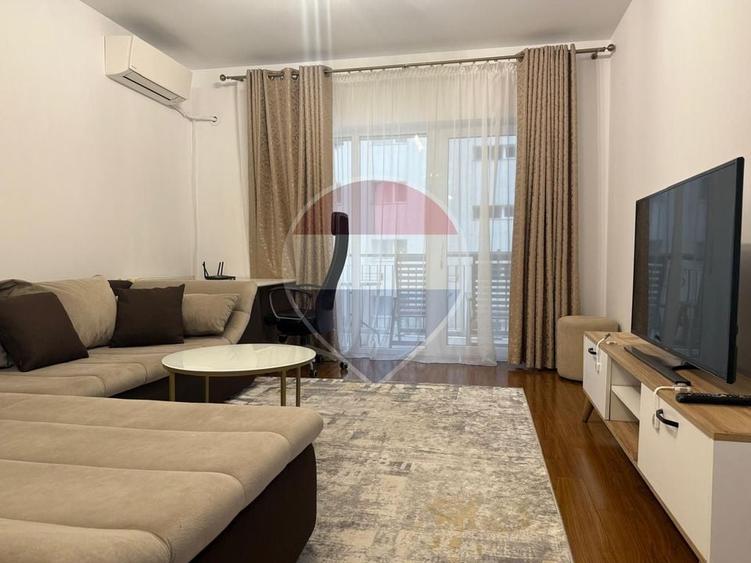 Apartament cu 2 camere semidecomandat, mobilat în Militari