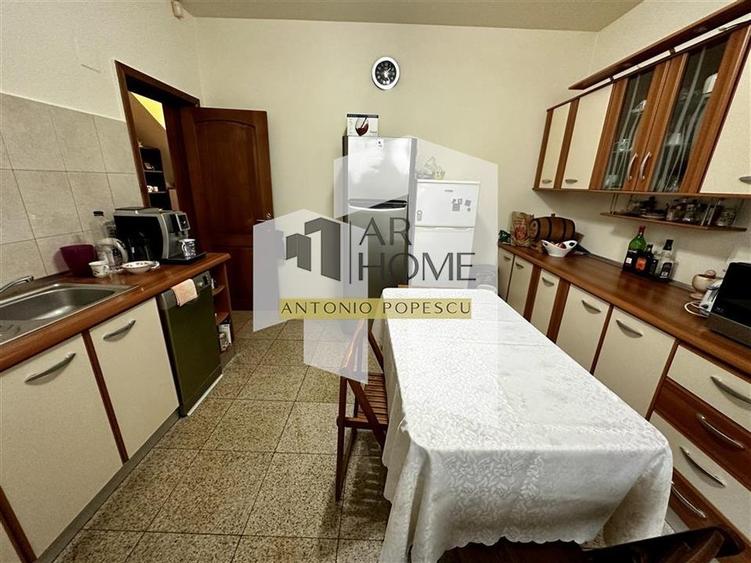 Duplex cu 5 camere cu Canalizare în Albert