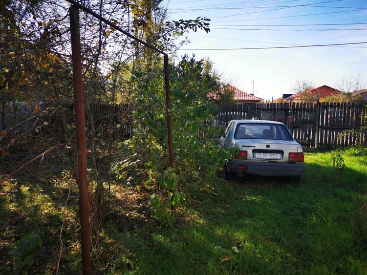 Casă individuală cu 2 camere cu Teren 2250 Mp în Gruiu