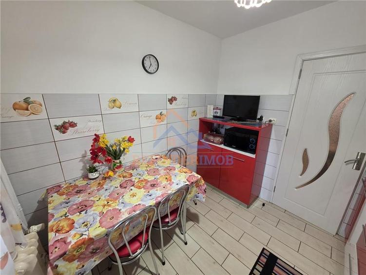 Apartament cu 2 camere decomandat, mobilat în Crângași