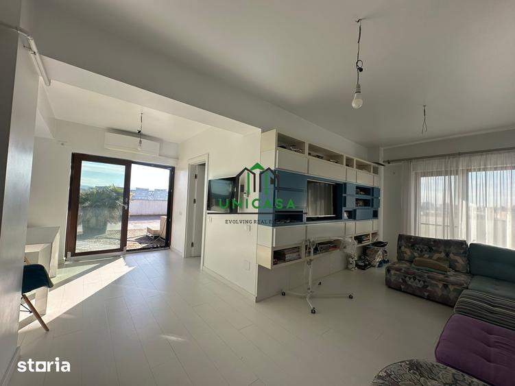 Apartament cu 4 camere în 1 Mai