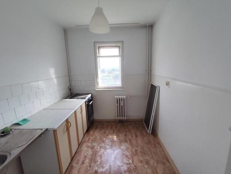 Apartament cu 3 camere decomandat, mobilat în 8 Martie