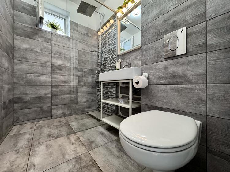 Apartament cu 2 camere semidecomandat, mobilat în Drumul Taberei
