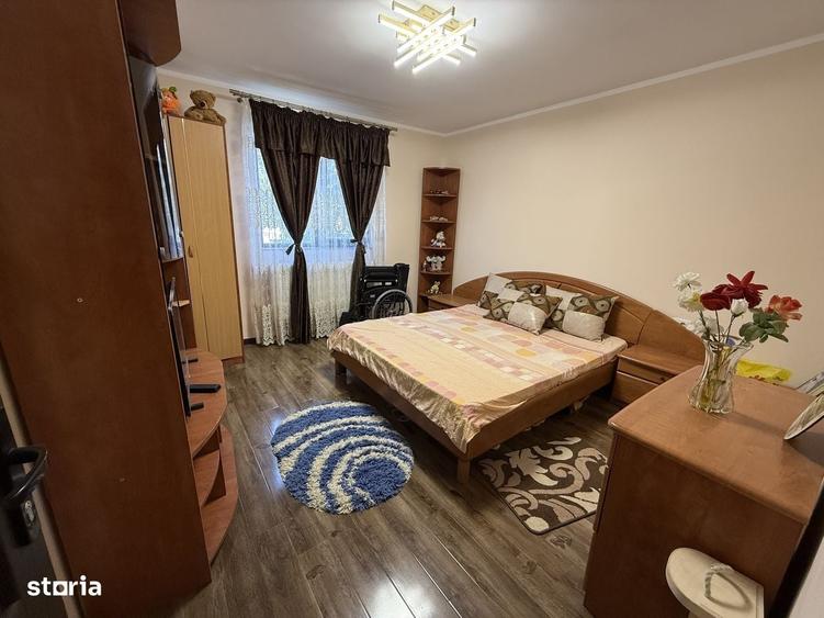 Casă cu 4 camere în Vasile Alecsandri