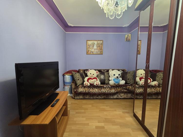 Apartament cu 2 camere semidecomandat, mobilat în Alexandru cel Bun
