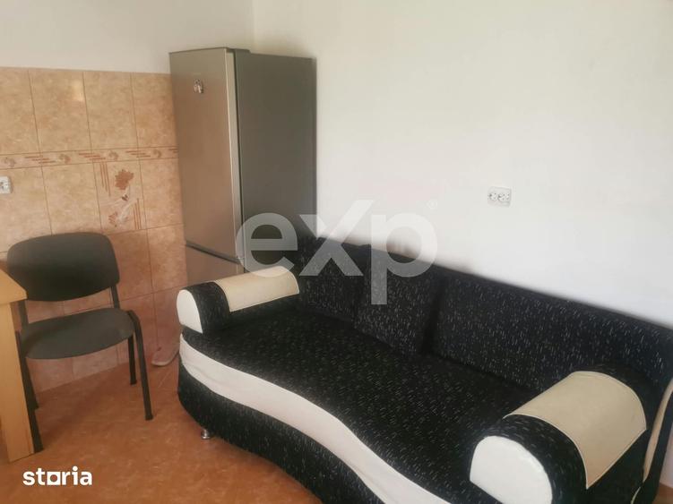 Casă cu 5 camere cu Teren 700 Mp în Dragomirești