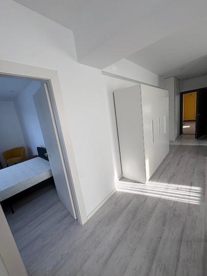 Apartament cu 2 camere decomandat, mobilat în Sisești