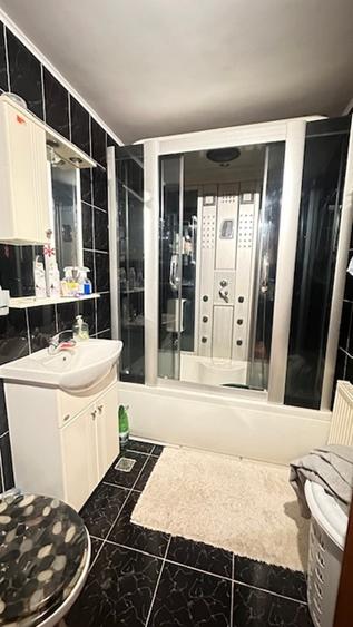 Apartament cu 3 camere decomandat, mobilat în Bogdan Vodă