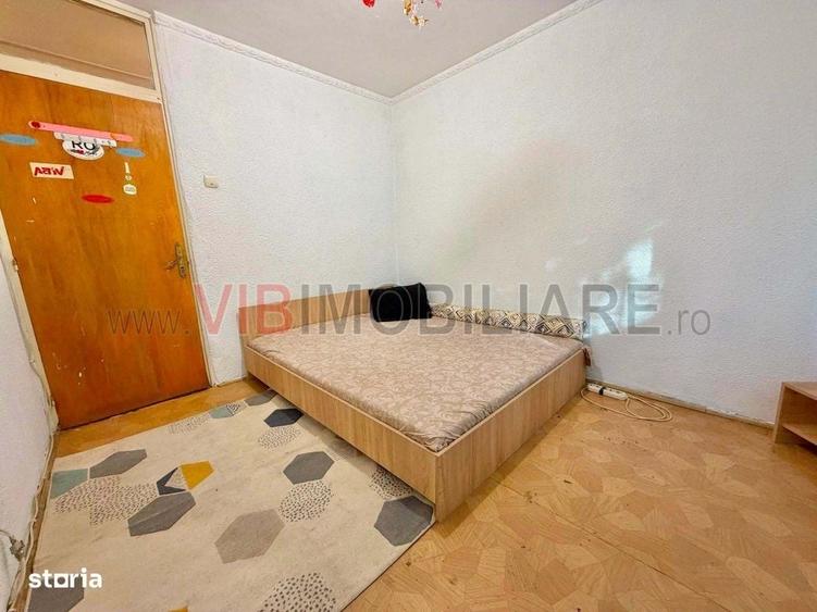 Apartament cu 3 camere decomandat în Păcii