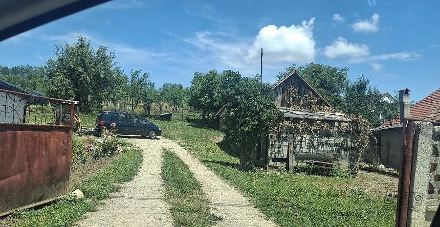 Teren de 1531 mp, în Livada (Iclod)