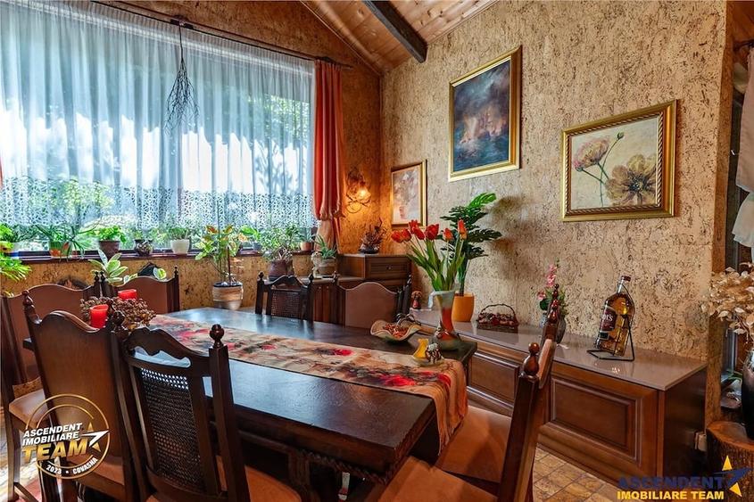 Casă cu 5 camere cu Teren 893 Mp în Chiajna