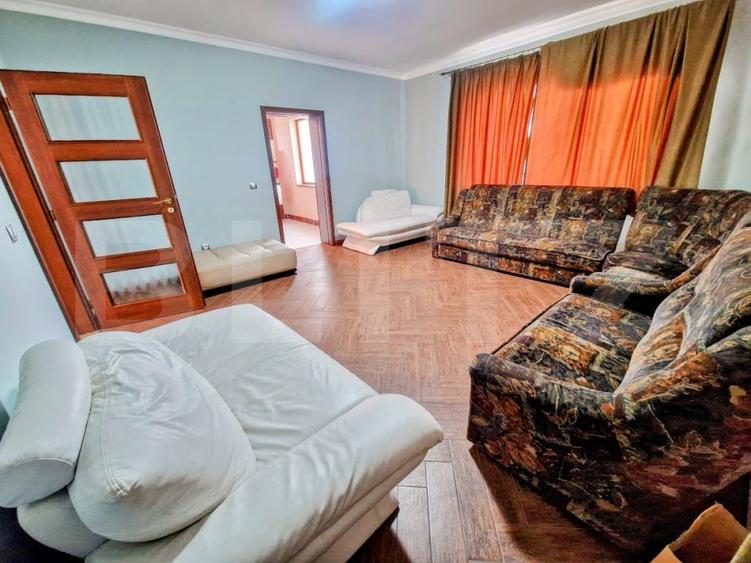 Casă individuală cu 5 camere cu Canalizare în Salca