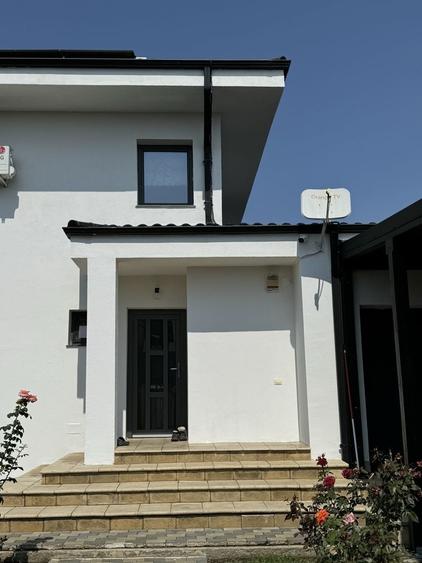 Casă cu 4 camere în Valea Lupului