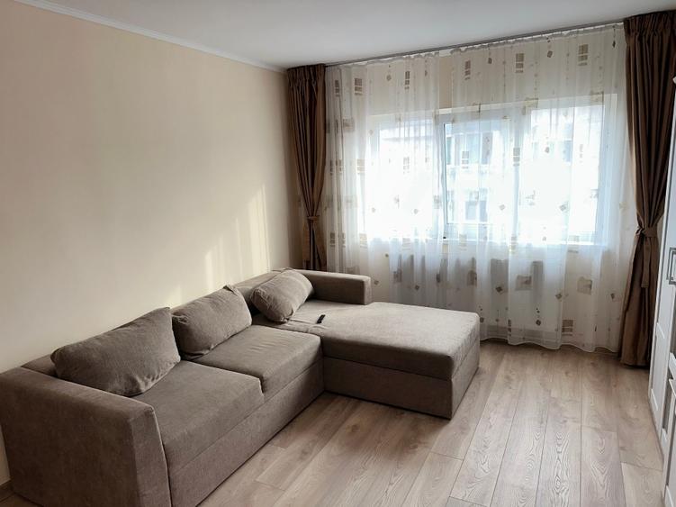 Apartament cu 2 camere decomandat, mobilat în Capitol