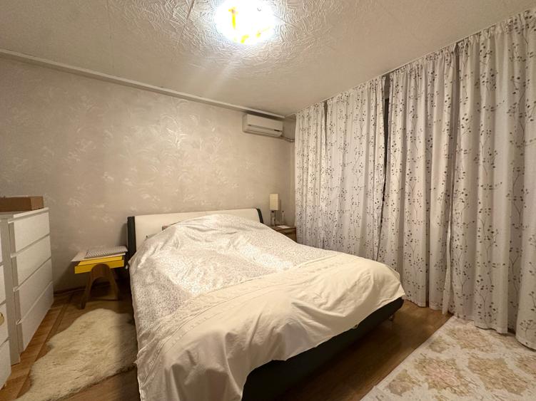 Apartament cu 4 camere decomandat, mobilat în Drumul Taberei