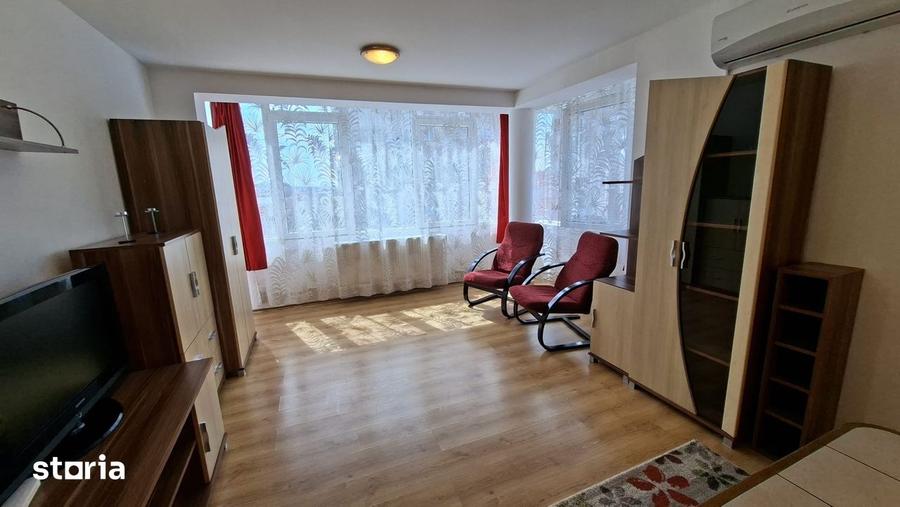Apartament cu 3 camere decomandat, mobilat în 7 Noiembrie