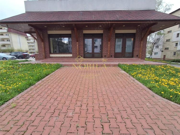 Spațiu comercial, de 75 mp, în Central