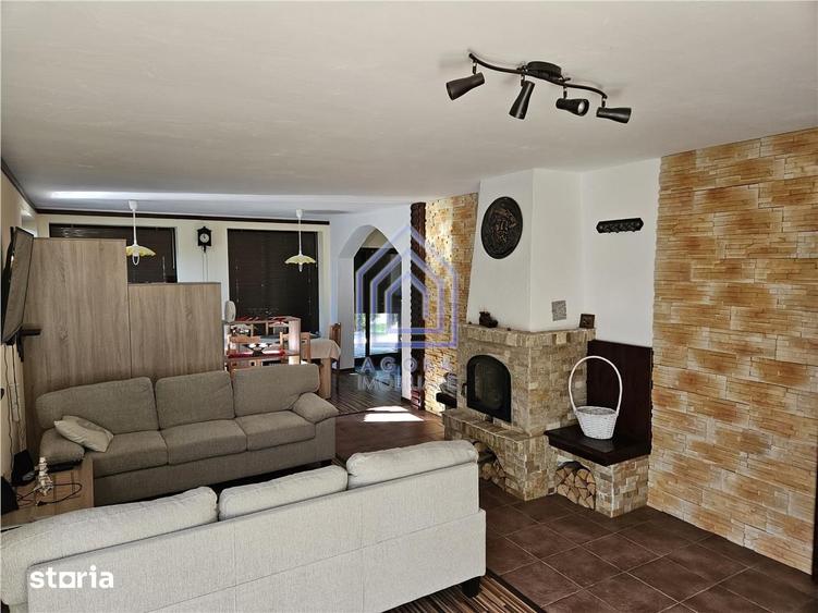 Casă cu 5 camere cu Teren 780 Mp în Central