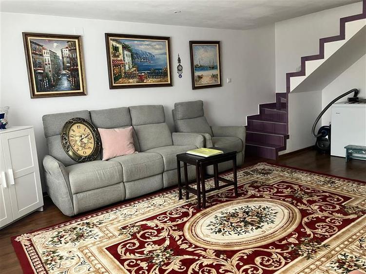 Casă cu 4 camere cu Teren 1263 Mp în Țigănași