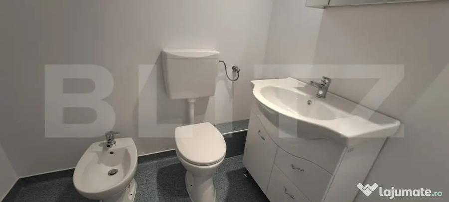 Casă cu 4 camere cu Teren 6500 Mp în Feldioara