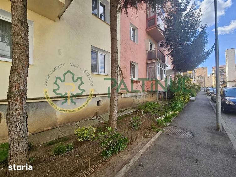 Apartament cu 2 camere semidecomandat în Vasile Aaron