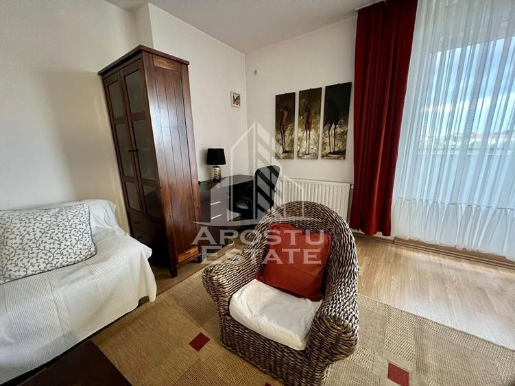 Apartament cu 2 camere decomandat în Aradului