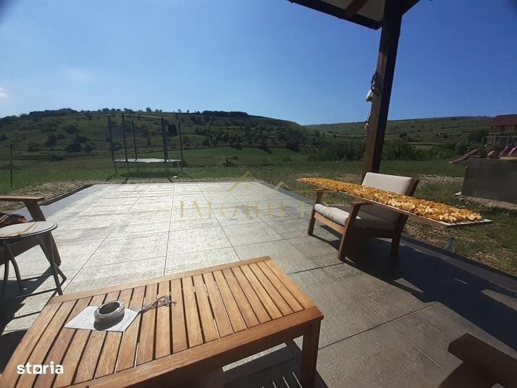 Casă cu 3 camere cu Teren 2300 Mp în Feleacu