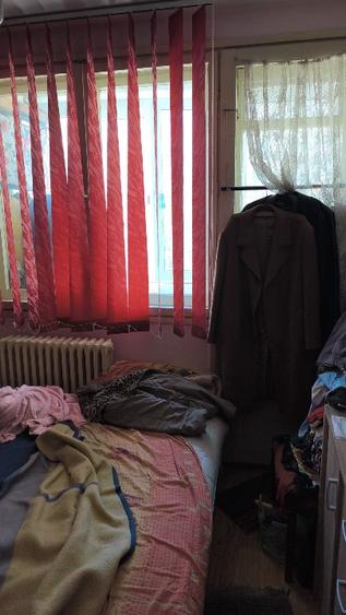 Apartament cu 4 camere semidecomandat în Drumul Taberei