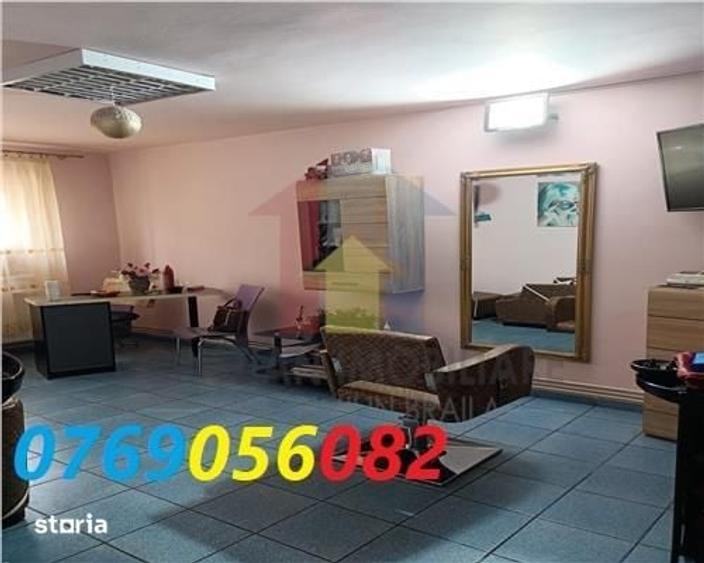 Apartament cu 3 camere în Brăilița