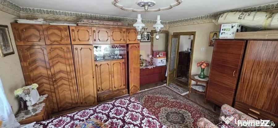 Casă cu 5 camere cu Teren 330 Mp în Slobozia