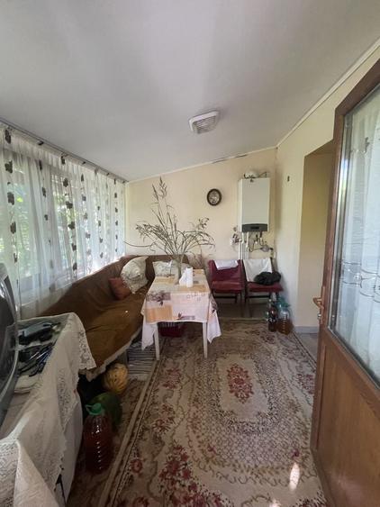 Casă cu 3 camere în Central