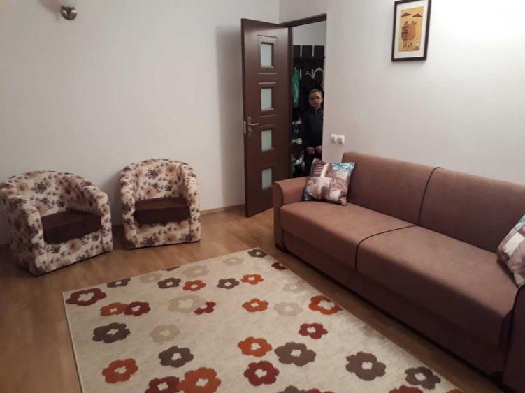 Apartament cu 3 camere decomandat în Militari