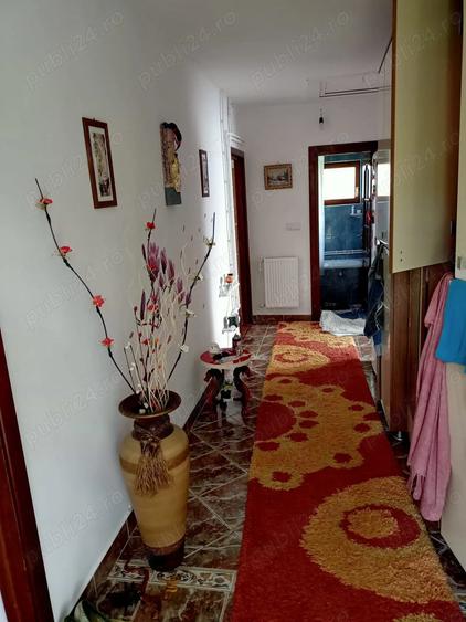 Casă cu 4 camere cu Teren 1950 Mp în Smârdan
