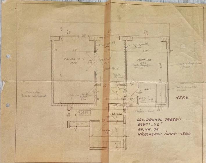Apartament cu 3 camere decomandat în Drumul Taberei
