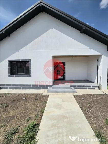 Casă cu 3 camere cu Teren 411 Mp în Valu lui Traian