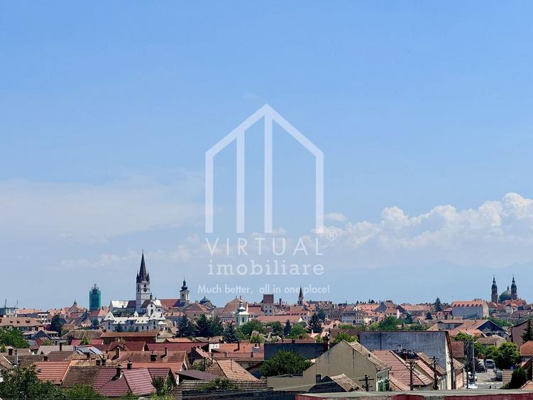Apartament cu 3 camere în Piața Cluj