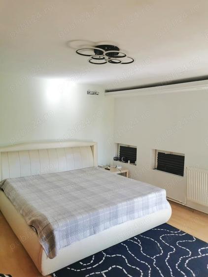 Casă cu 6 camere cu Canalizare în Vatra Luminoasă