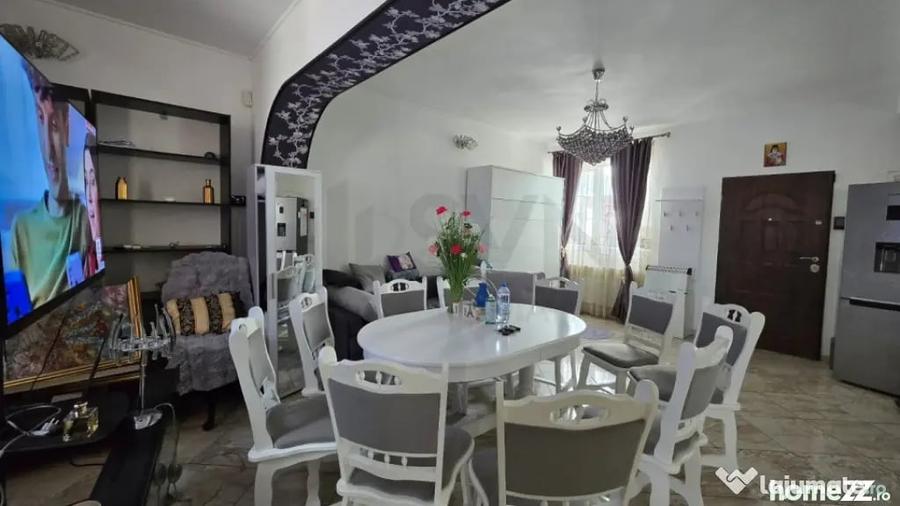 Casă cu 5 camere cu Teren 120 Mp în Floreasca
