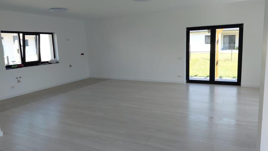 Casă cu 3 camere cu Teren 600 Mp în Tăuții-Măgherăuș