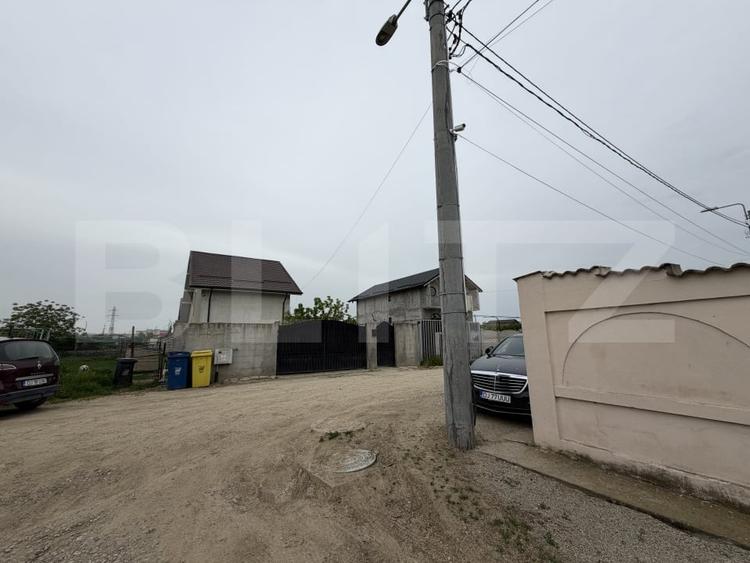 Teren Construcții intravilan de 807 mp, în Popoveni