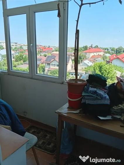 Apartament cu 3 camere decomandat în Brăilei