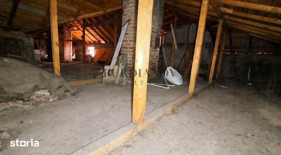 Apartament cu 5 camere în Moșilor
