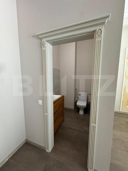 Birou, de 161 mp, în Central