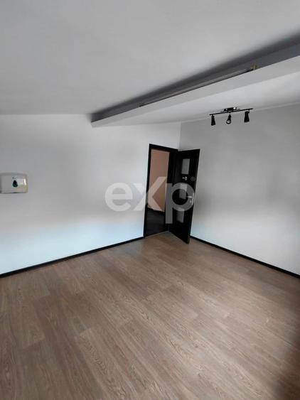 Casă cu 4 camere cu Teren 150 Mp în Bartolomeu