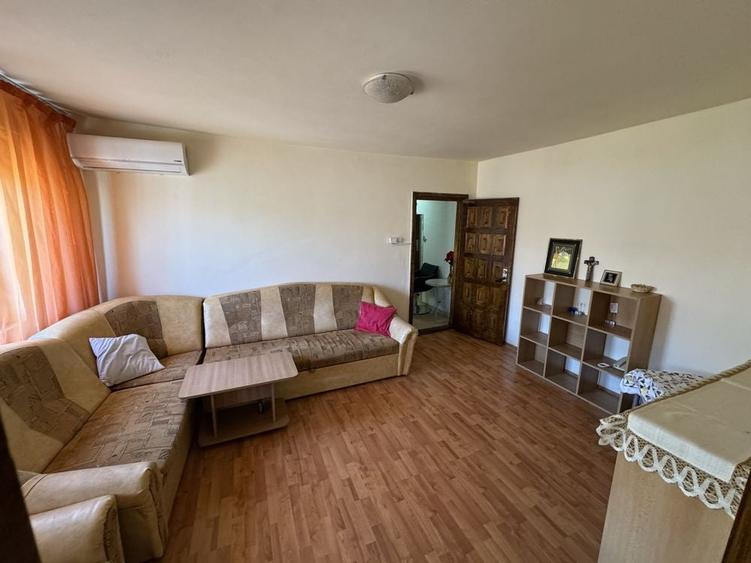 Apartament cu 2 camere decomandat în Exterior Vest