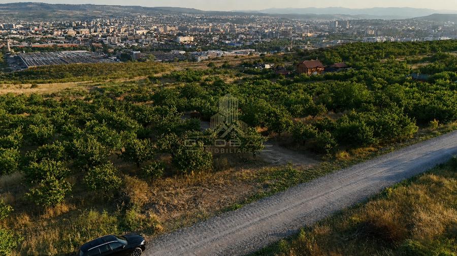 Teren Construcții intravilan de 702 mp, în Iris